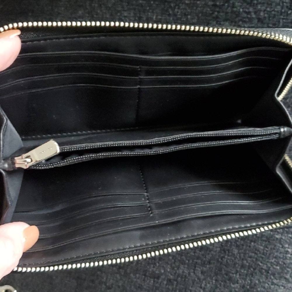 Coach Black Signature Jacquard Zip Wallet - Picture 3 of 3